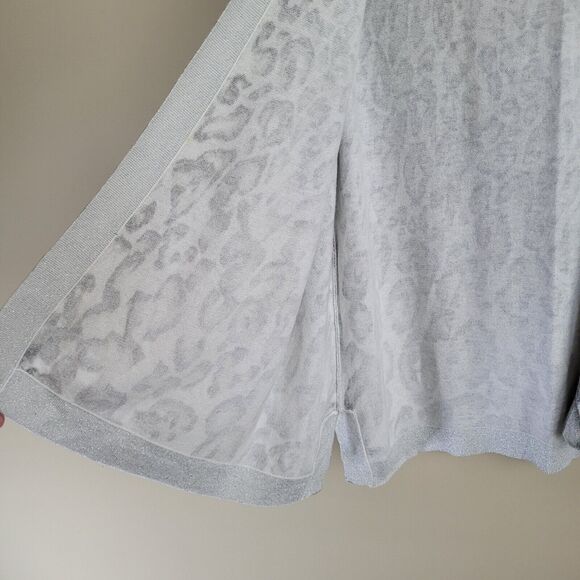 Chicos Womens Cardigan Sweater Size XL Silver Metallic Leopard Print Open Front - Picture 7 of 10